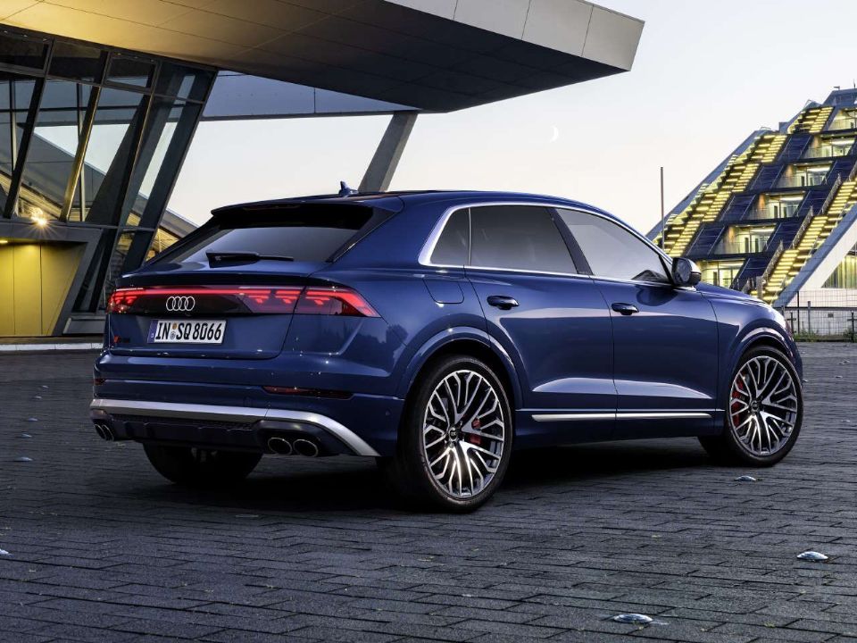 Audi SQ8 2024